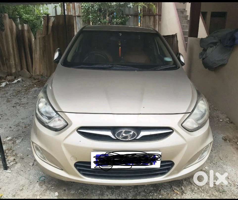 Hyundai Fluidic Verna 2012