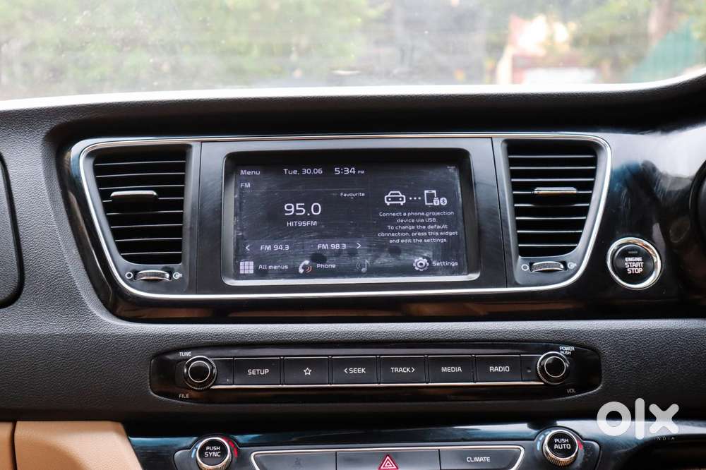Kia Carnival Prestige, 2020, Diesel
