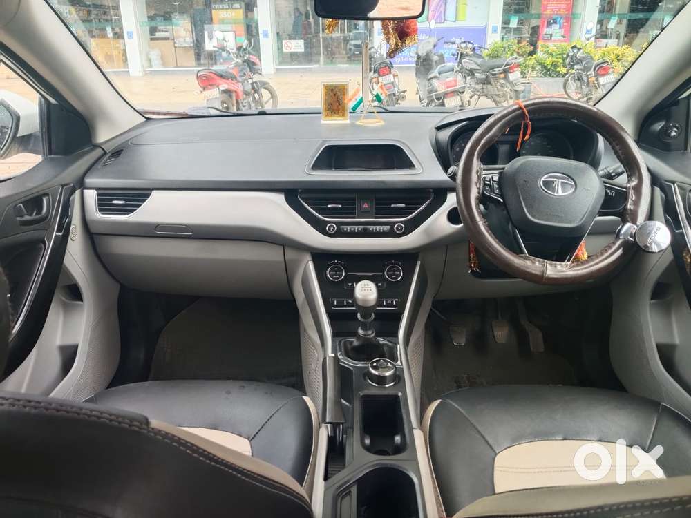 Tata Nexon 1.5 Revotorq Xt, 2018, Diesel