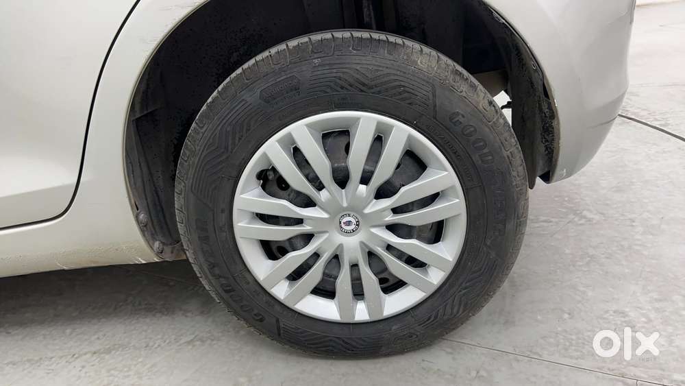 Maruti Suzuki Swift Vvt Vxi, 2012, Petrol