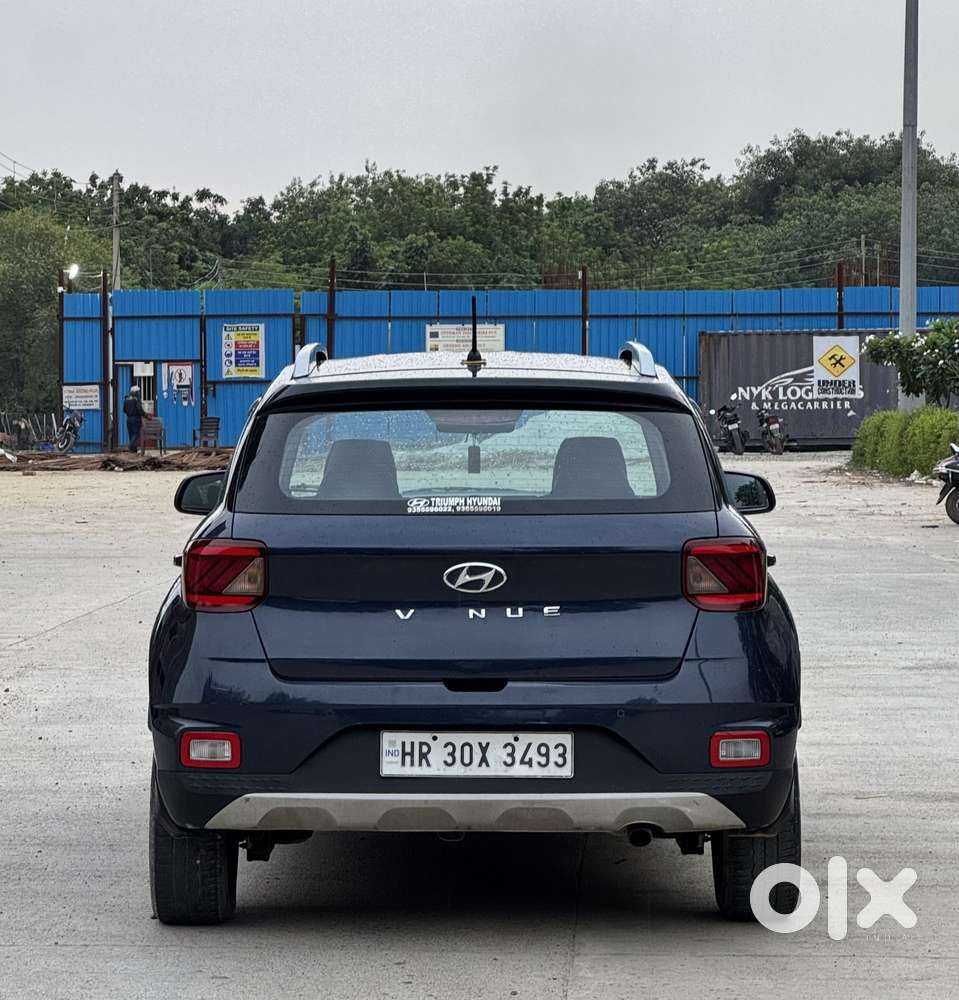 Hyundai Venue 1.2 S (o), 2021, Petrol