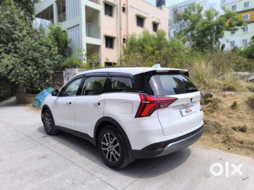 Mahindra Xuv700 2.2 Ax 7 Diesel At Luxury Pack Str Awd, 2022, Diesel