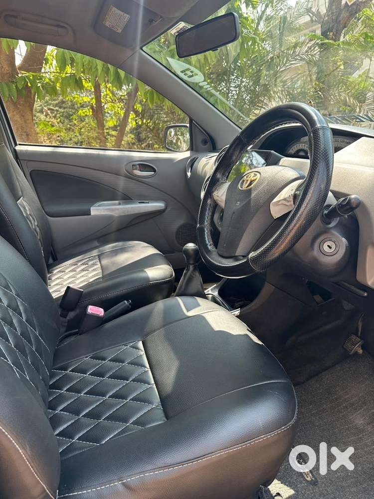 Toyota Etios V 2nd Owner Petrol For Sale