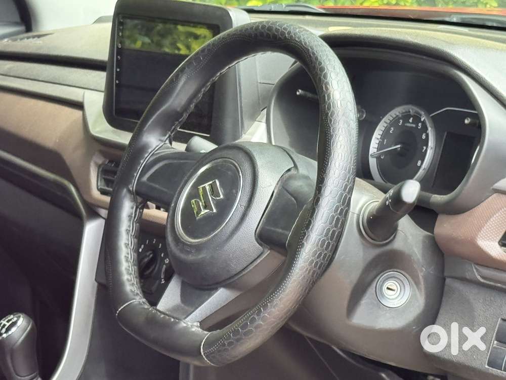 Maruti Suzuki Brezza, 2022, Petrol