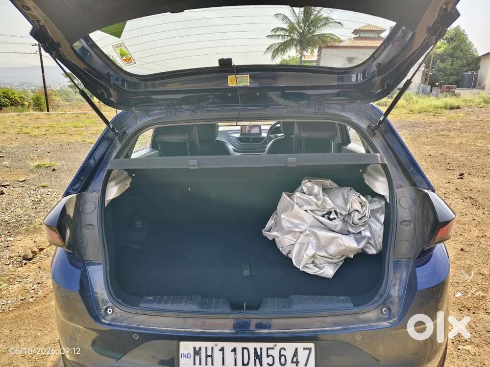 Tata Altroz 2024 Cng & Hybrids 35800 Km Driven