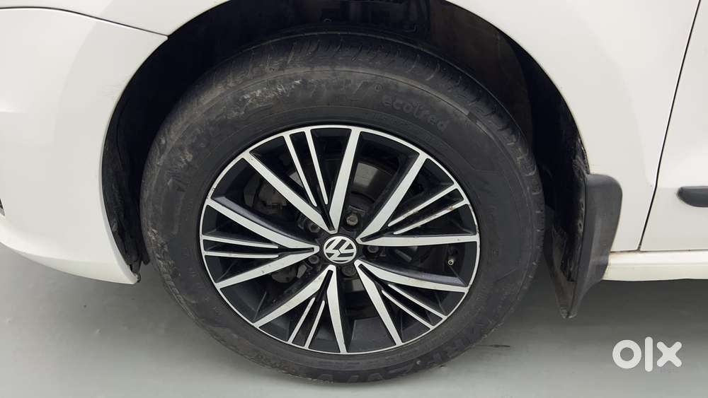 Volkswagen Vento 1.6 Highline, 2017, Petrol