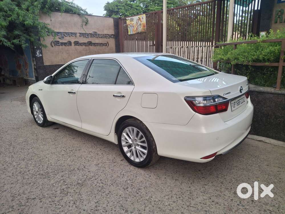 Toyota Camry Hybrid 2.5, 2016, Cng & Hybrids