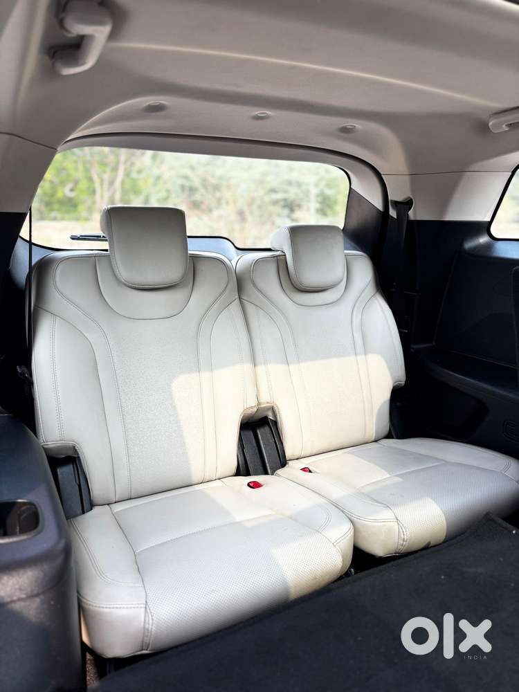 Mahindra Xuv700 2.2 Ax 7 Diesel At Str Awd, 2023, Diesel