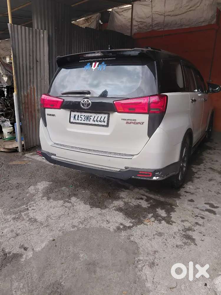Toyota Innova Crysta 2017 Diesel Manual
