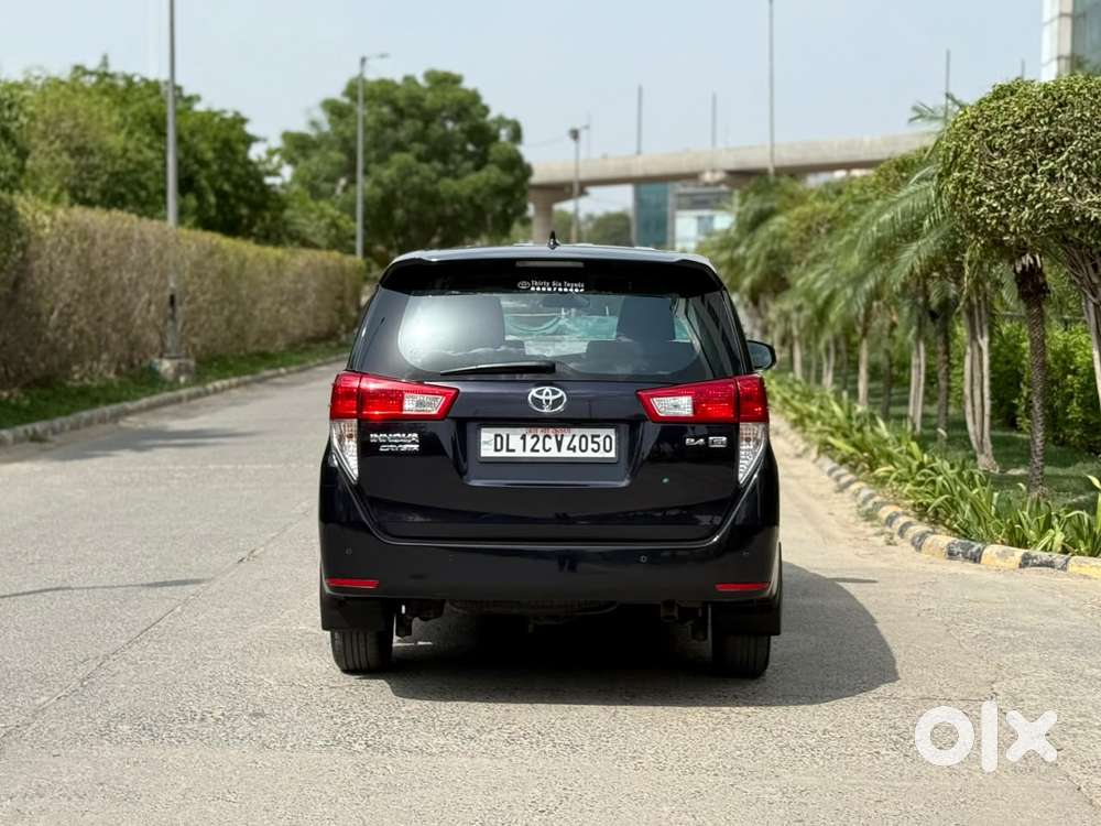 Toyota Innova Crysta [2020-ongoing] 2.4 Gx 7 Str, 2022, Diesel