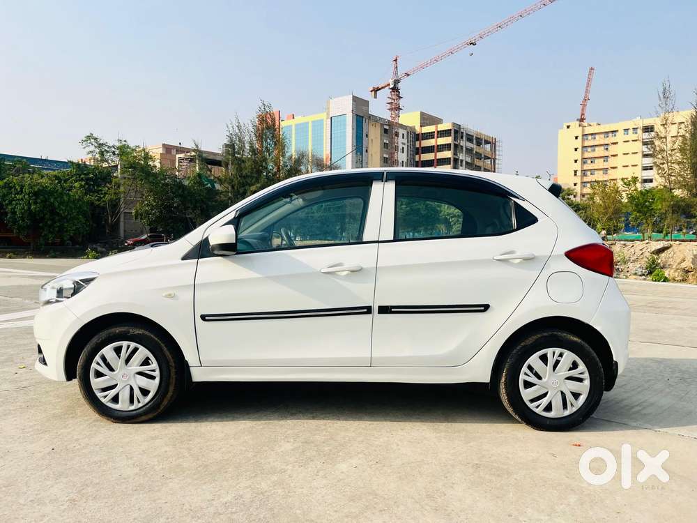 Tata Tiago 1.2 Revotron Xt (o), 2019, Petrol