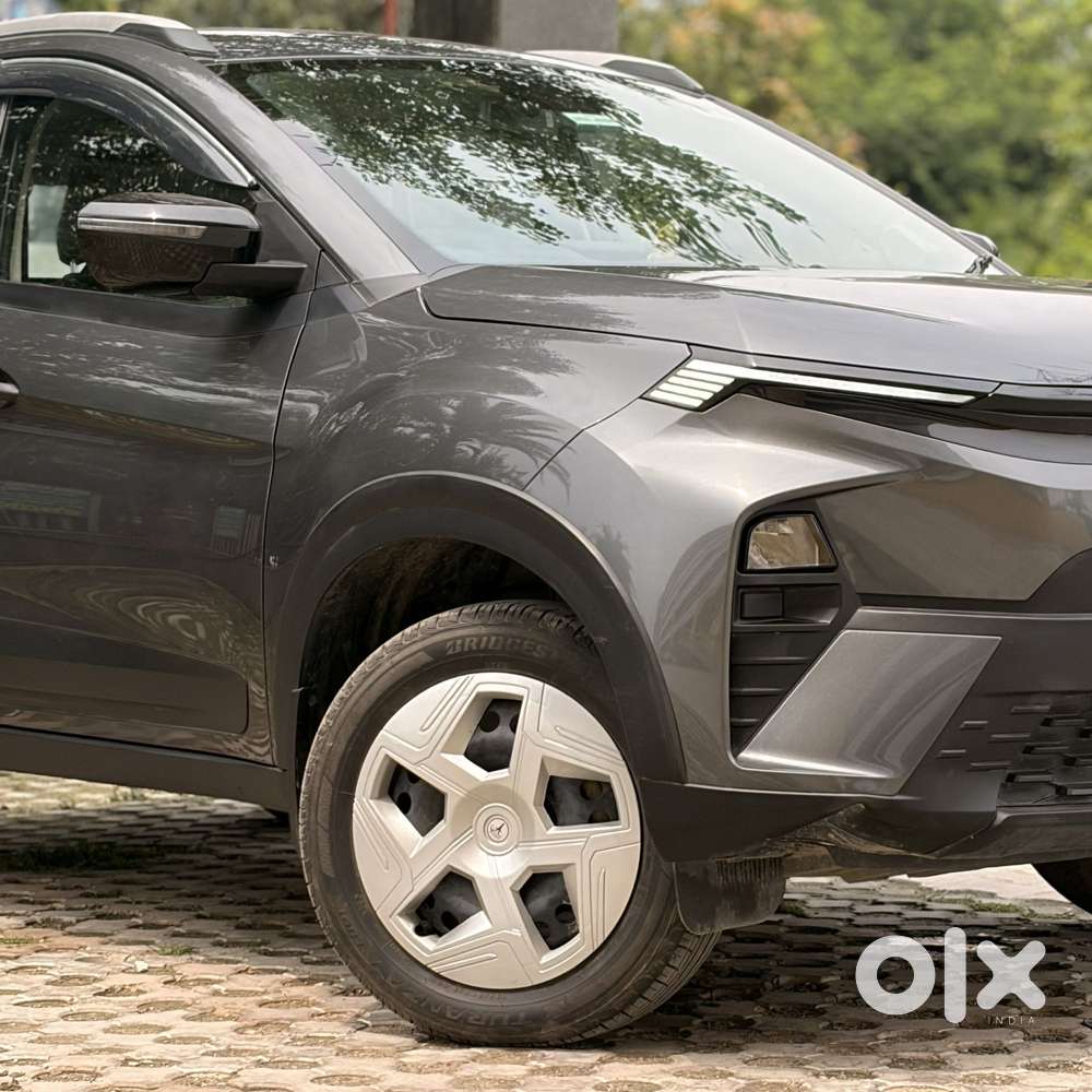 Tata Nexon Smart Plus S 1.2 Revotron Petrol 5 Mt, 2024, Petrol