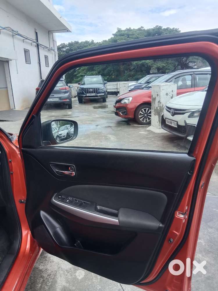 Maruti Suzuki Swift Vvt Zxi, 2018, Petrol