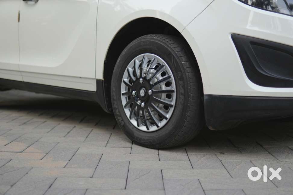 Mahindra Marazzo M2 8str, 2022, Diesel