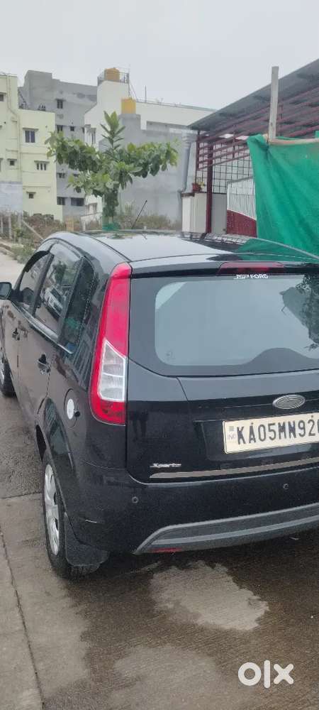 Ford Figo 2013 Diesel 106000 Km Driven Company Maintenance New Tyres