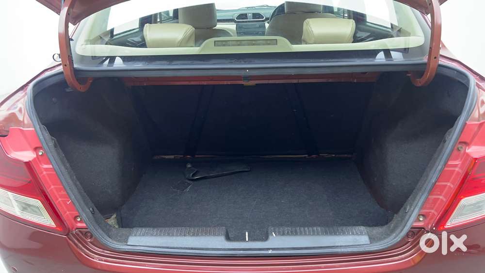 Maruti Suzuki Dzire 1.2 Vxi Amt, 2018, Petrol