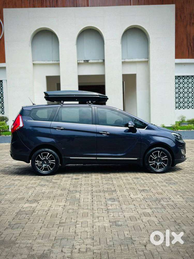 Mahindra Marazzo M8, 2018, Diesel