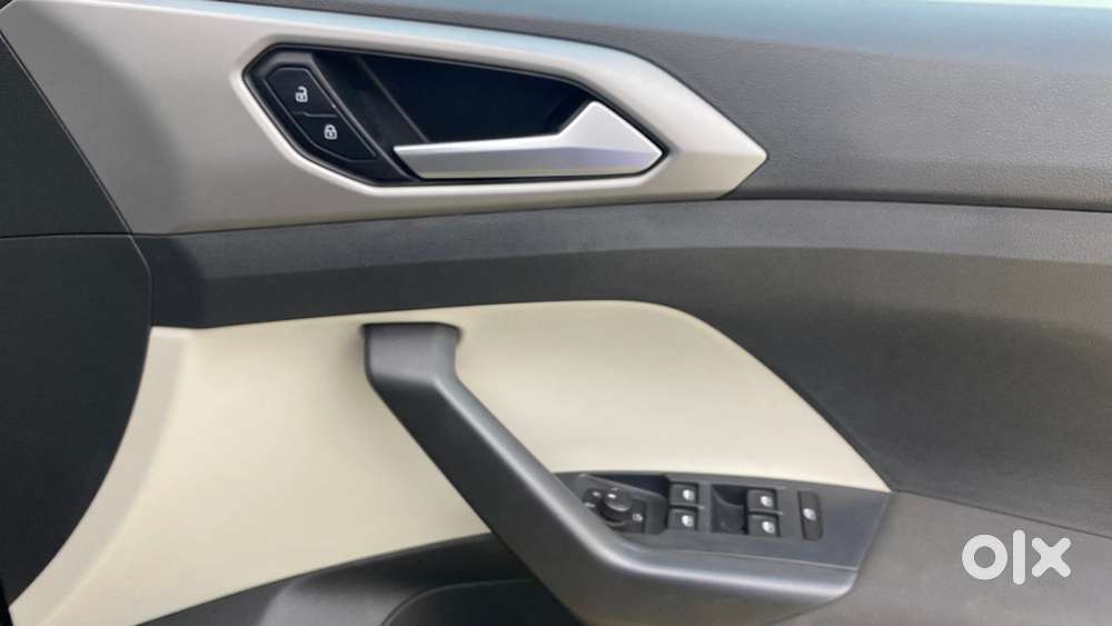 Volkswagen Taigun 1.0 Tsi Highline At, 2022, Petrol