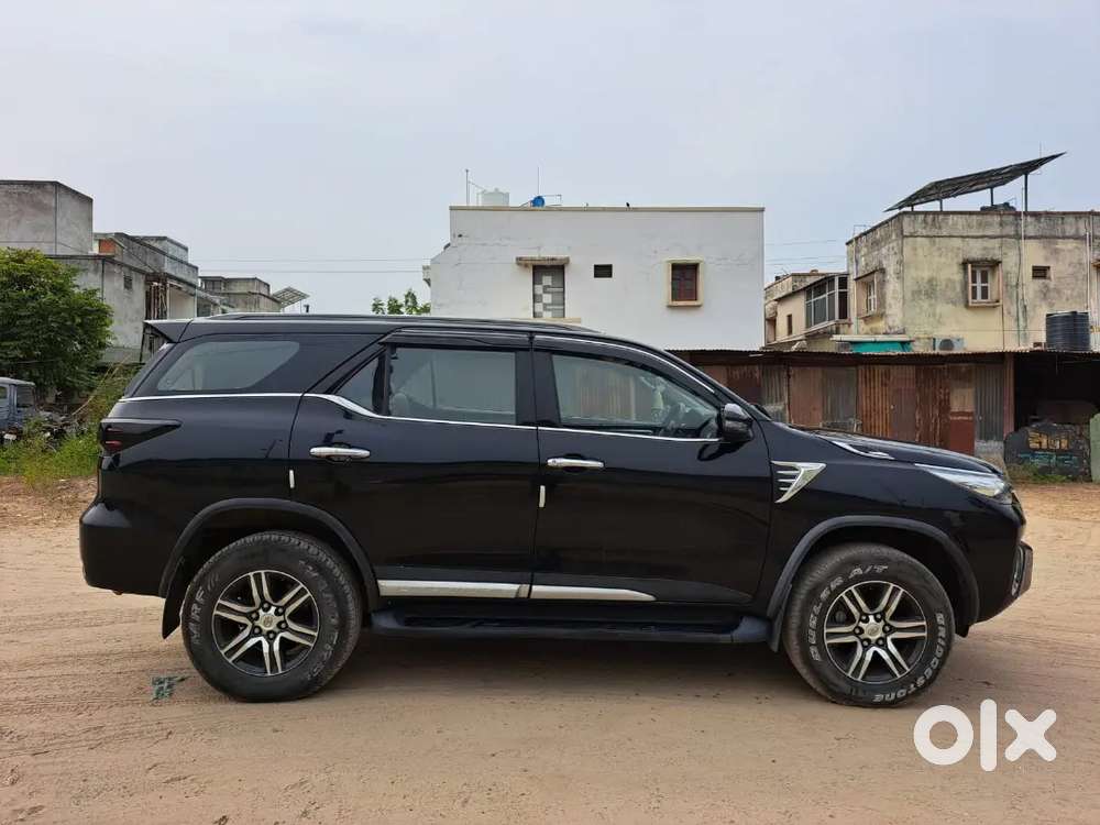Toyota Fortuner Legender 4x4 2021