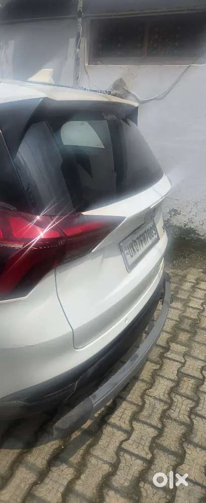 Mahindra Xuv700 2022 Petrol