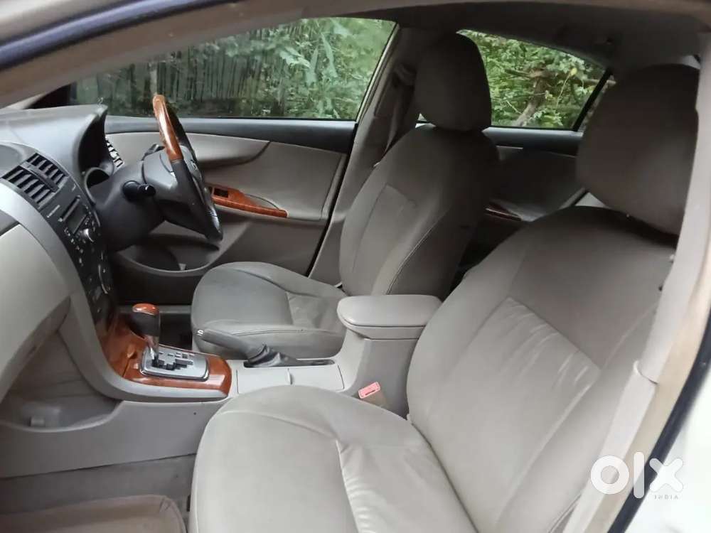Toyota Corolla Altis 2010 Petrol Automatic