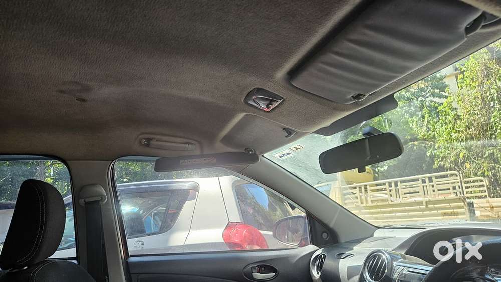 Toyota Etios Cross 2015
