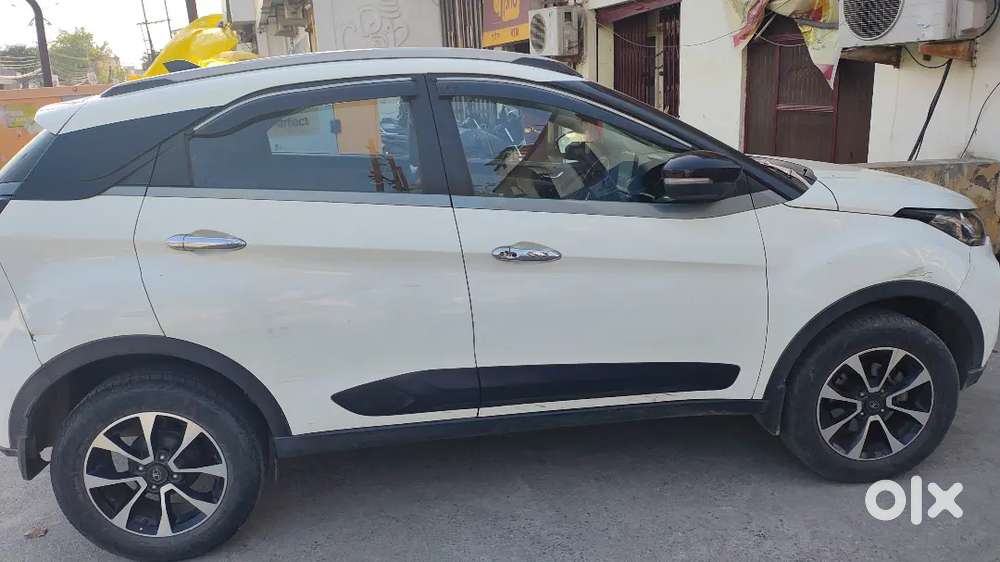Selling Tata Nexon Xz Plus