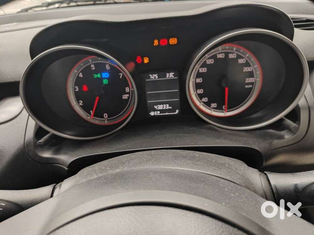 Maruti Suzuki Swift, 2023, Petrol