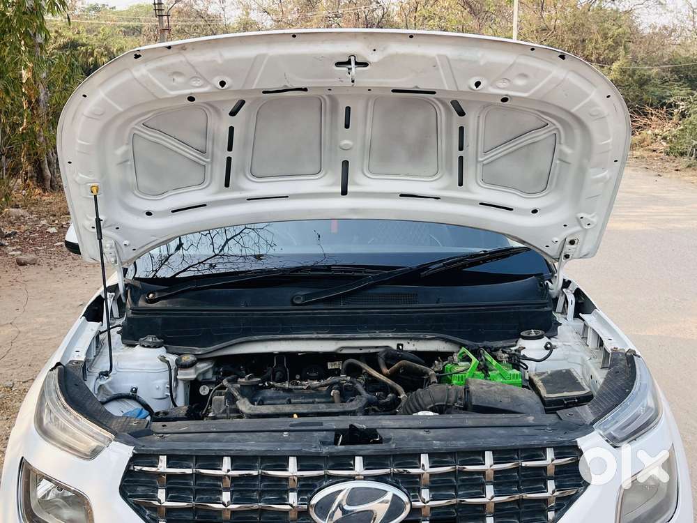 Hyundai Venue, 2021, Petrol
