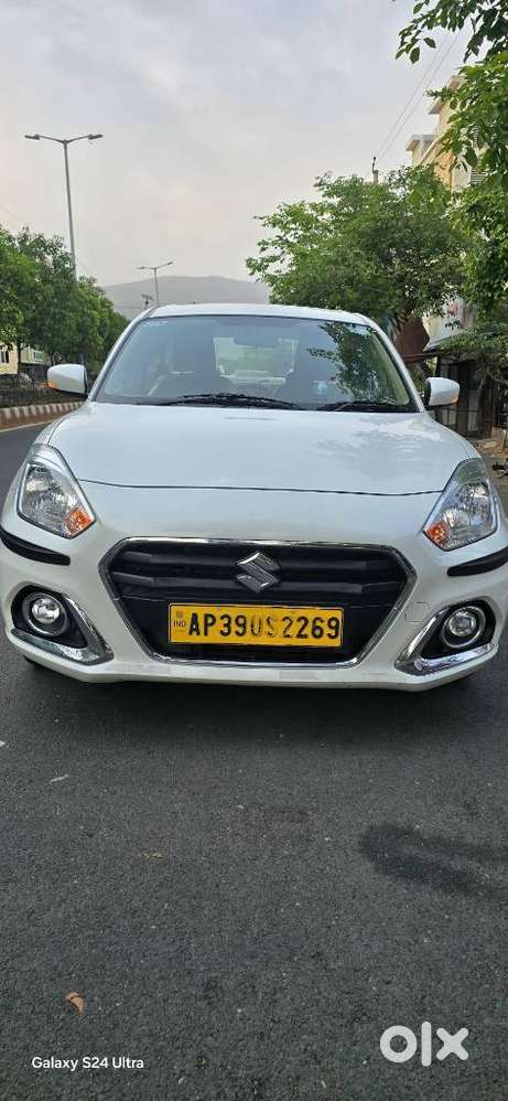 Maruti Suzuki Dzire 1.2 Vxi, 2023, Petrol