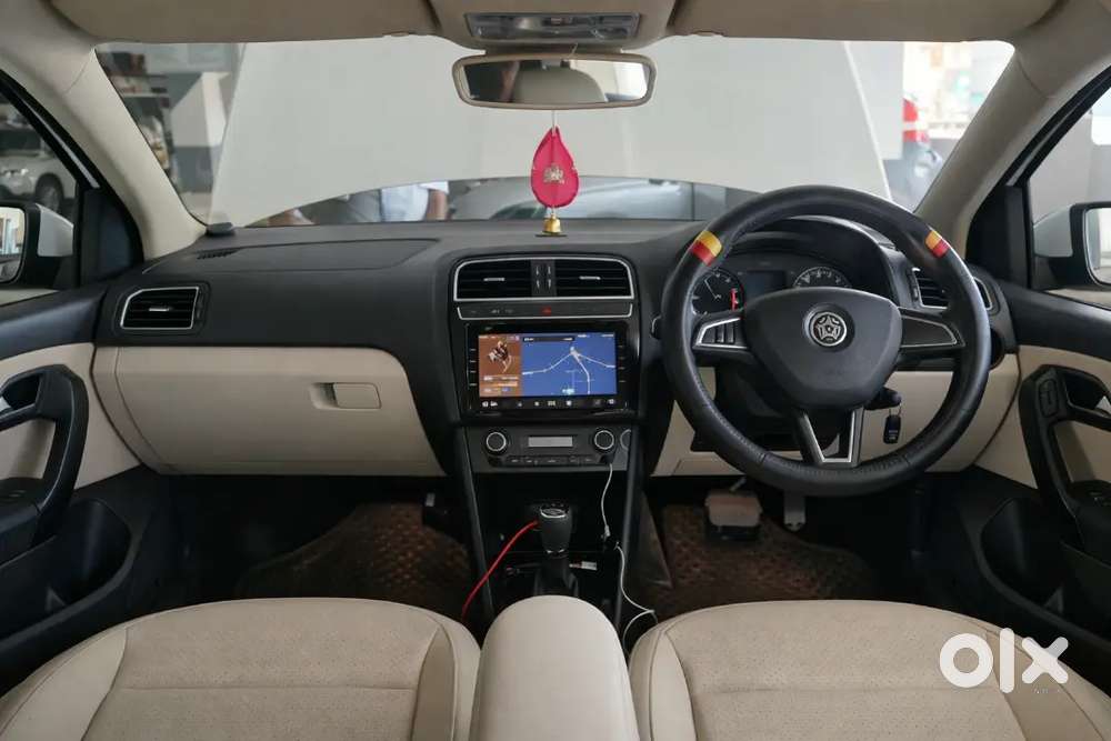 Skoda Rapid 1 Tsi At