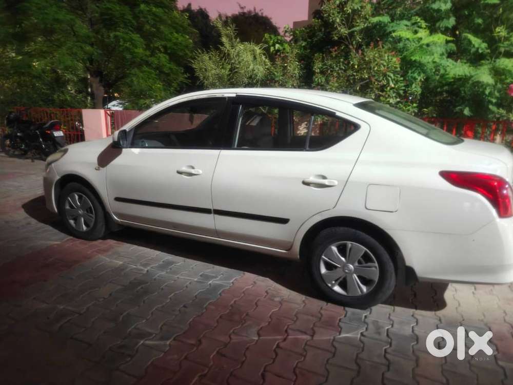 Nissan Sunny Diesel 2015