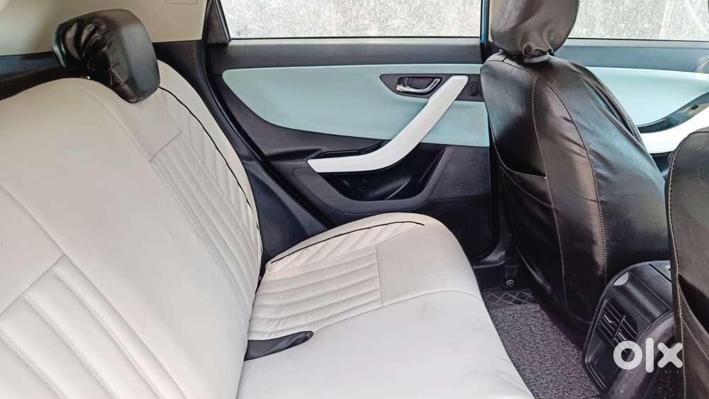 Tata Nexon Fearless Plus (ps) 1.2 Icng 6mt Red Dark Edition, 2025, C..