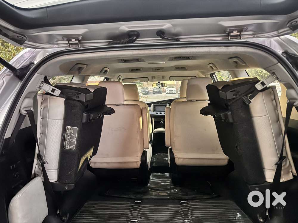 Toyota Innova Crysta 2.4 G Mt, 2017, Diesel