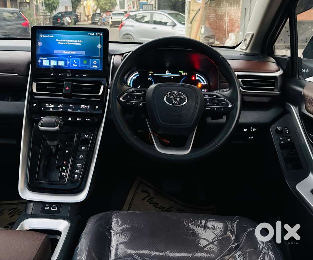 Toyota Innova Hycross 2.0 Zx Hybrid 7 Str, 2025, Electric