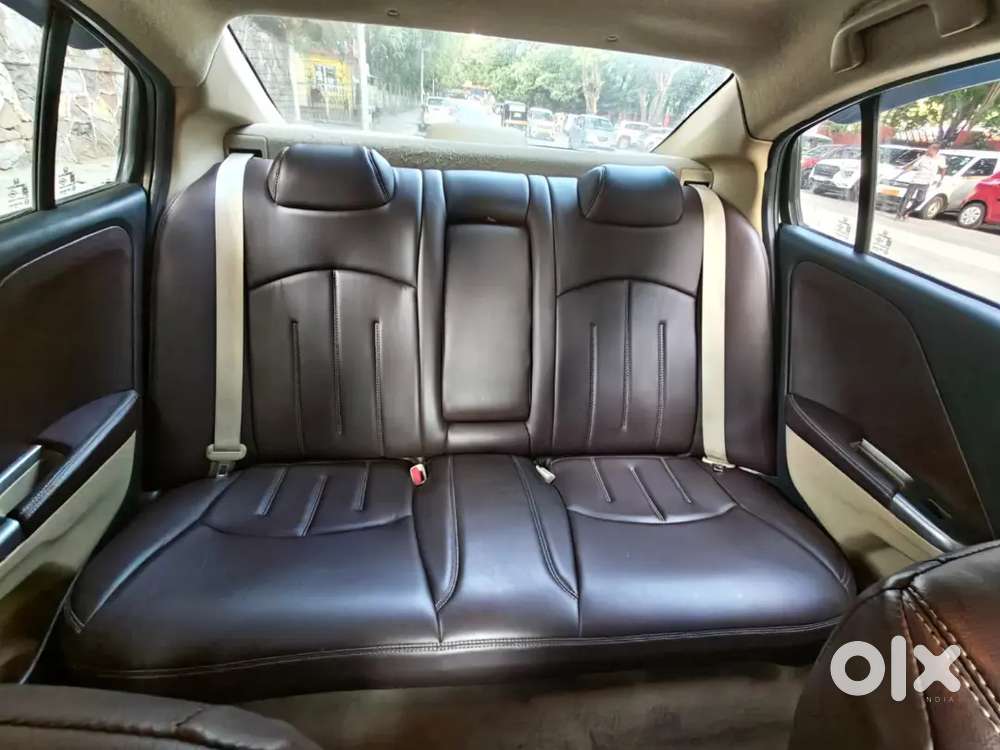 Honda City 1.5 V 2014