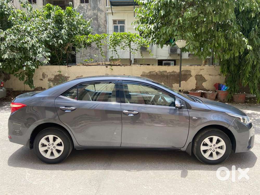 Toyota Corolla Altis G, 2014, Petrol