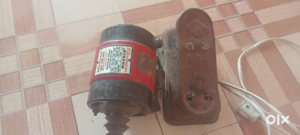 Universal sewing machine motor and pagu