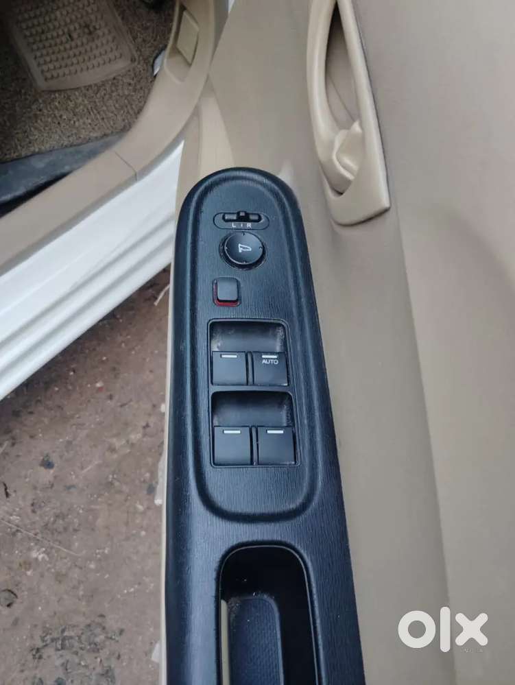 Well Maintained Amaze 2016 Diesel 115000 Km Driven