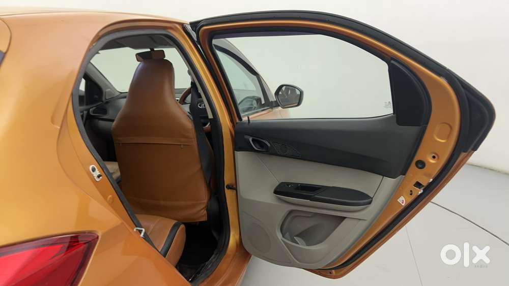 Tata Tiago 1.2 Revotron Xm, 2016, Petrol