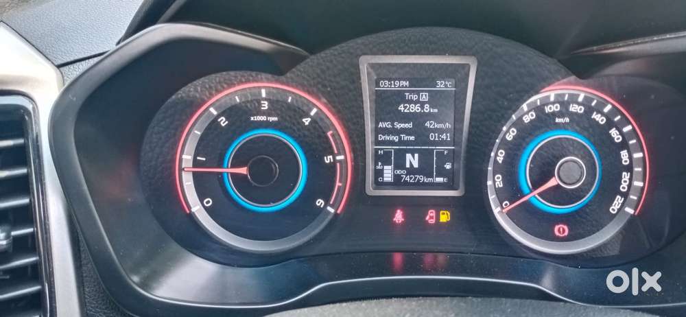 Mahindra Xuv300 W8 Diesel, 2021