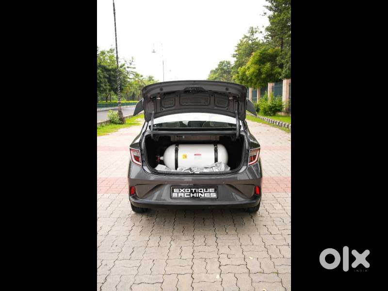 Hyundai Aura 1.2 Sx Cng, 2023, Cng & Hybrids