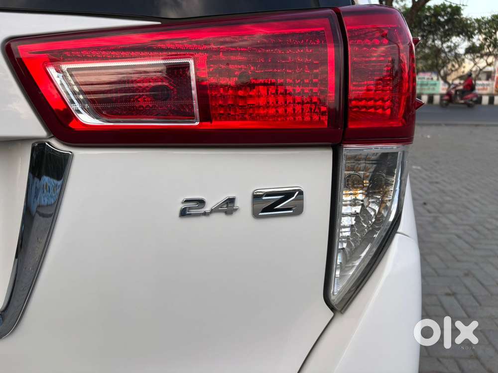 Toyota Innova Crysta [2020-ongoing] 2.4 Zx 7 Str, 2023, Diesel