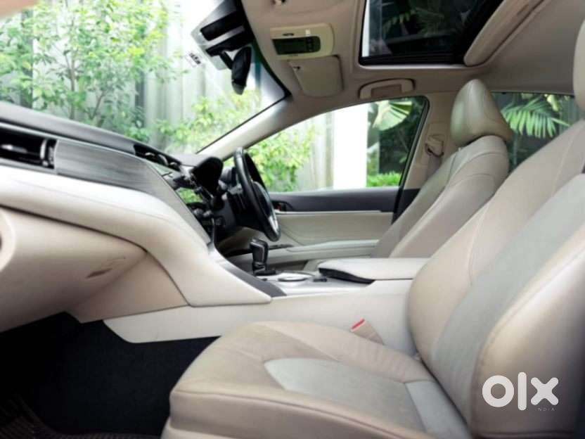 Toyota Camry Hybrid, 2021, Petrol