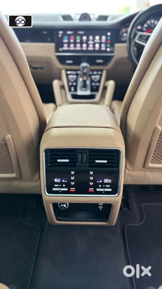 Porsche Cayenne, 2023, Petrol