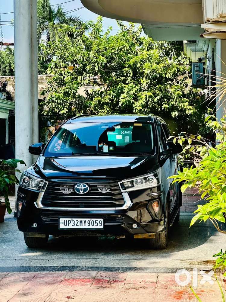 Toyota Innova Crysta [2020-ongoing] 2.4 Vx 7 Str, 2022, Diesel