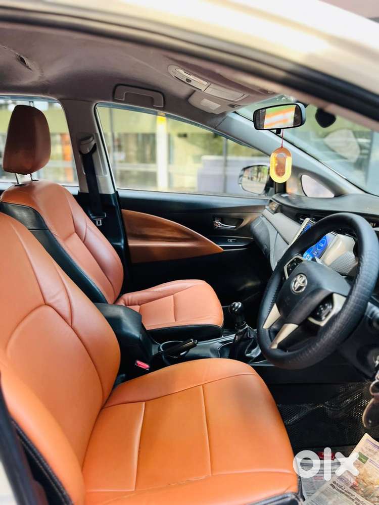 2017 Toyota Innova Crysta Petrol+cng Fitted