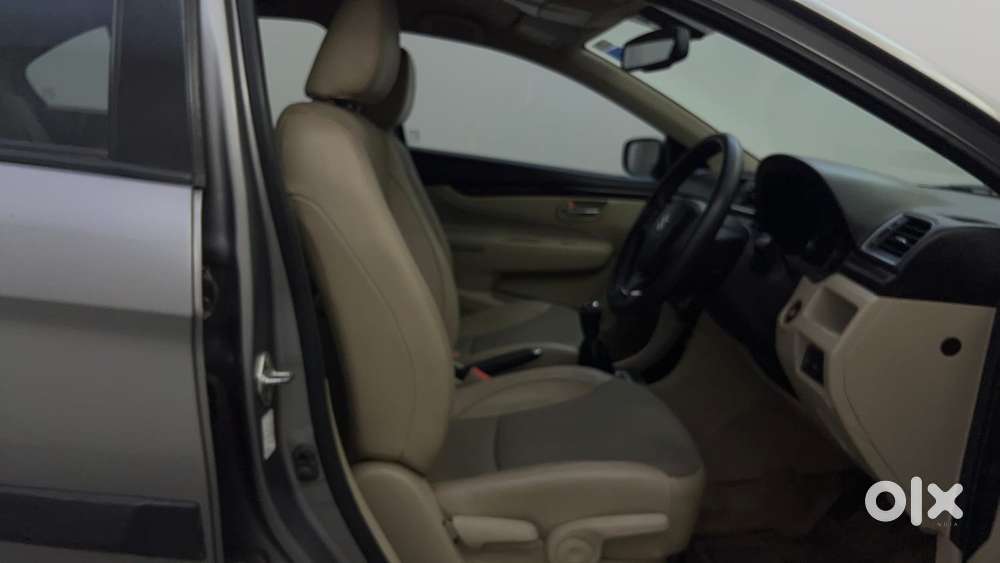 Maruti Suzuki Ciaz 1.3 Zeta Shvs Mt, 2017, Diesel