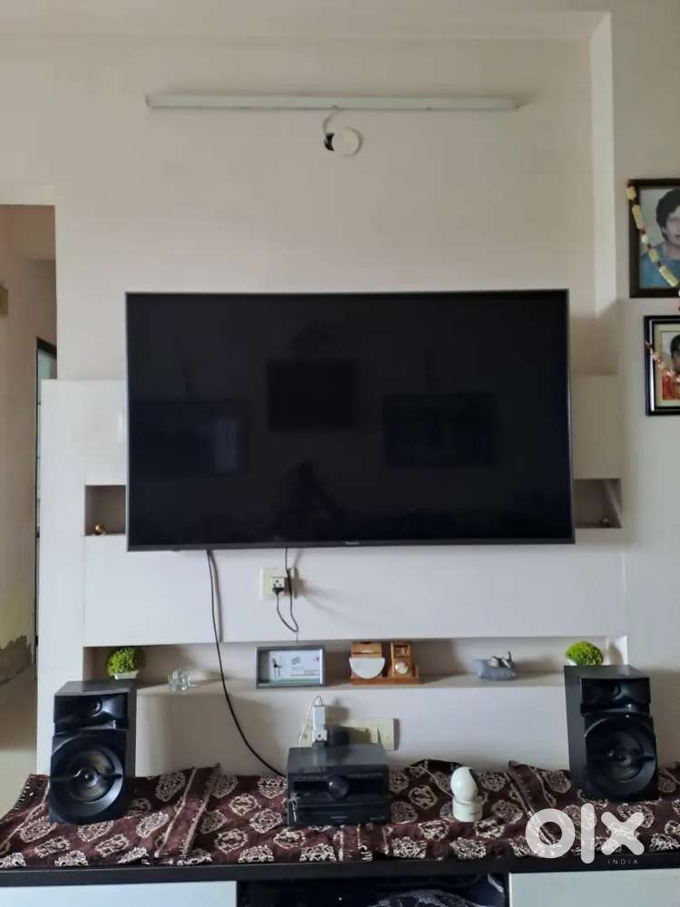 55 inch PANASONIC