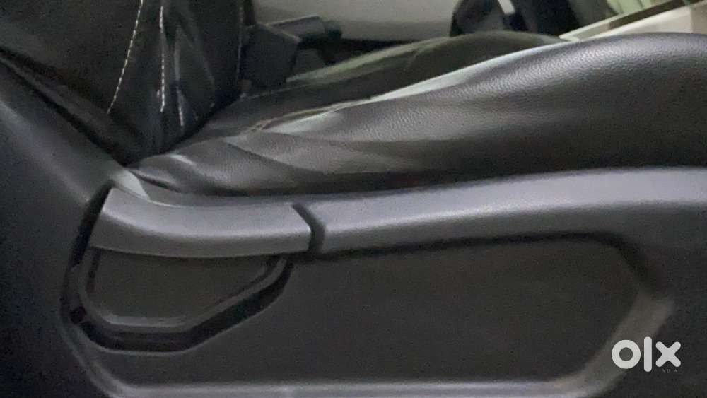 Hyundai Venue Sx(o) 1.0 Turbo Dct Knight Edition, 2023, Petrol